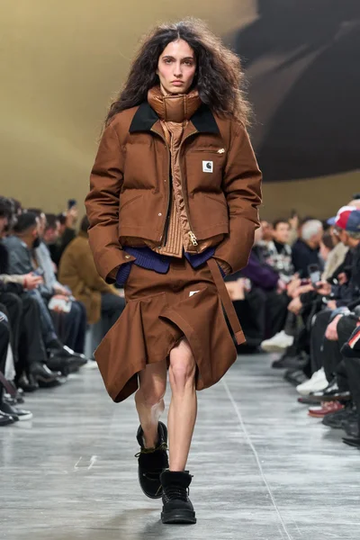 Look 24